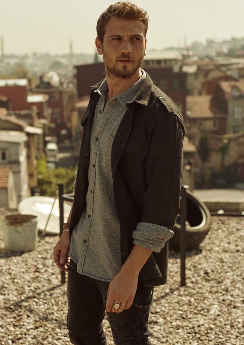 Aras Bulut İynemli imaj değiştirdi!