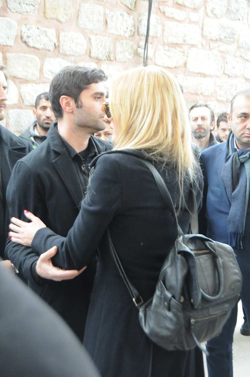 Ünlü oyuncunun acı günü! - Resim : 3