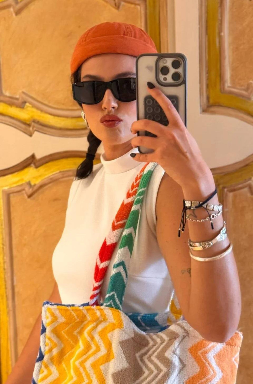 Pelin Akil'in o tarzı gündem oldu