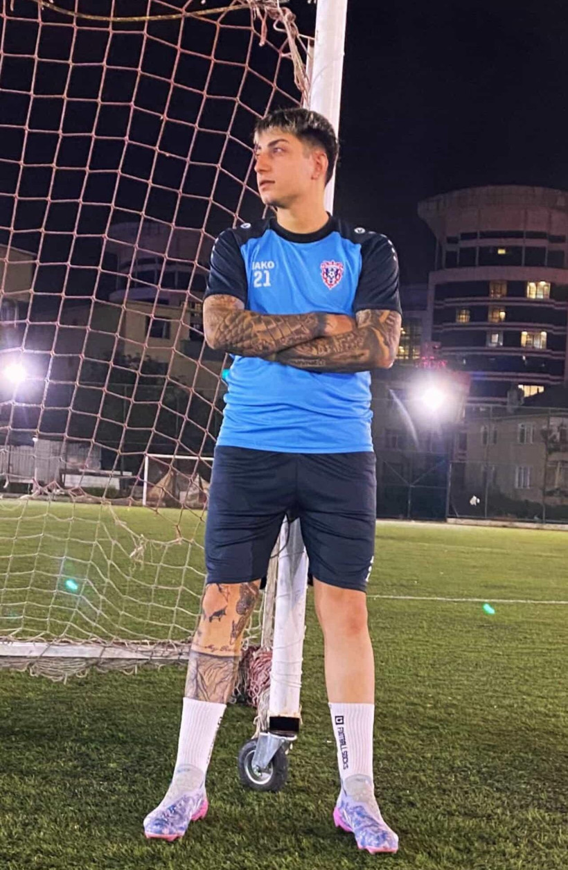 Motosikletli saldırgan dehşeti! 27 yaşındaki genç 5 kurşunla katledildi - Resim : 3