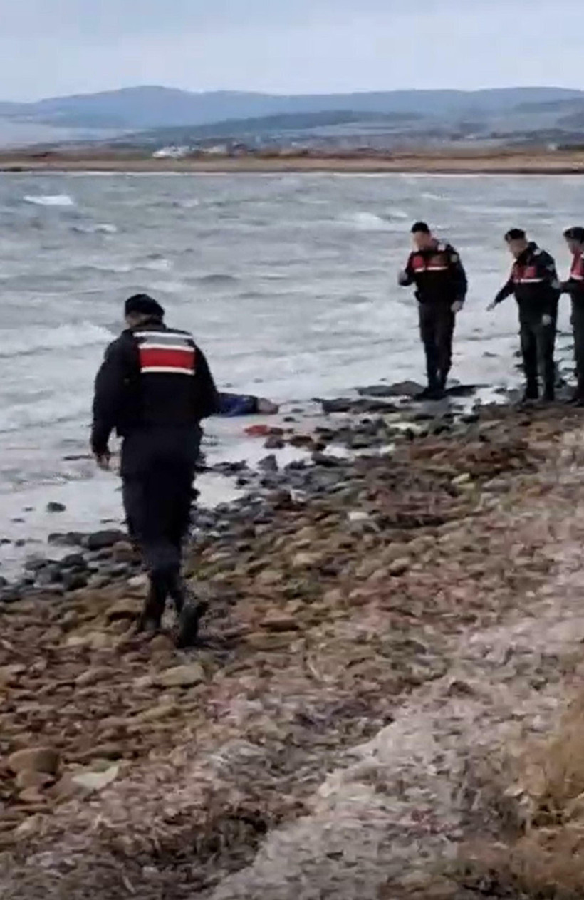 Çanakkale'de tekne faciası! Ölüler var... - Resim : 4