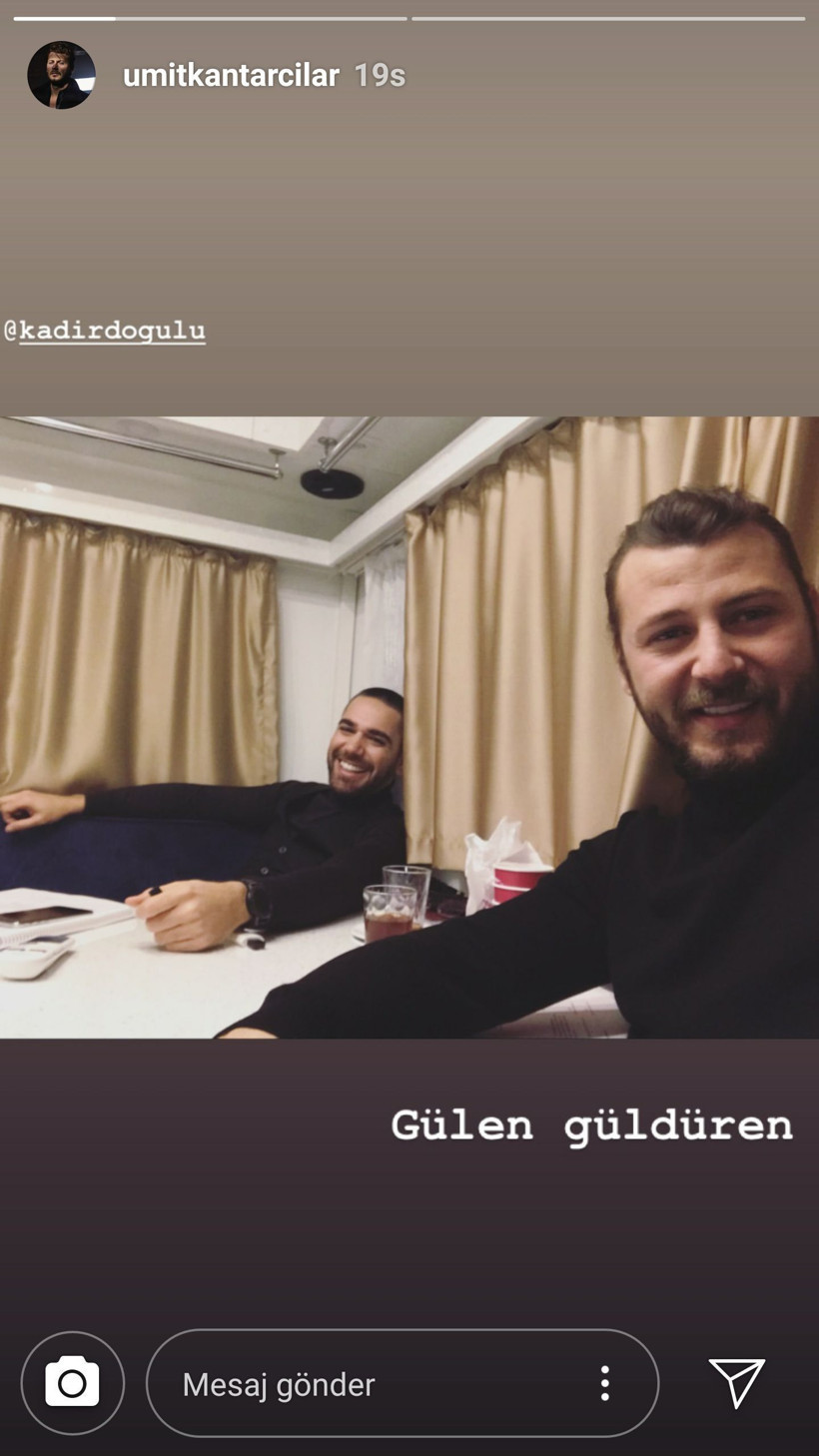 Vuslat dizisinin iki yakışıklısının örnek dostluğu!