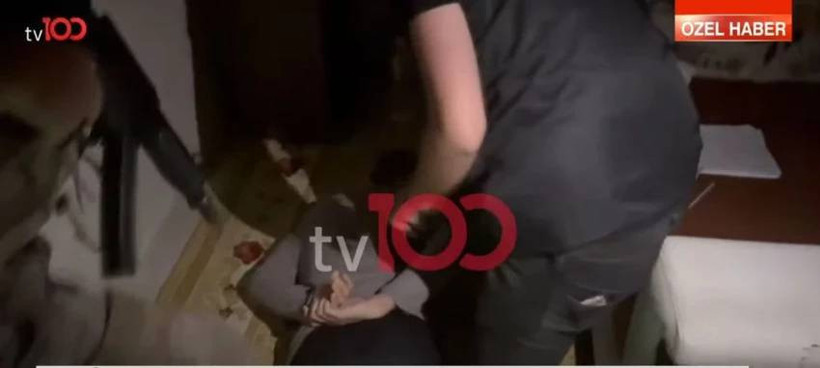 Sevgilisi için gizlice Türkiye'ye gelmişti! Yıllardır kayıp. Evden çıkan kan örnekleri şüpheleri arttırdı! Tek kurban Emine değil. Dehşete düşüren olayın izini tv100 ekibi sürdü! - Resim : 2