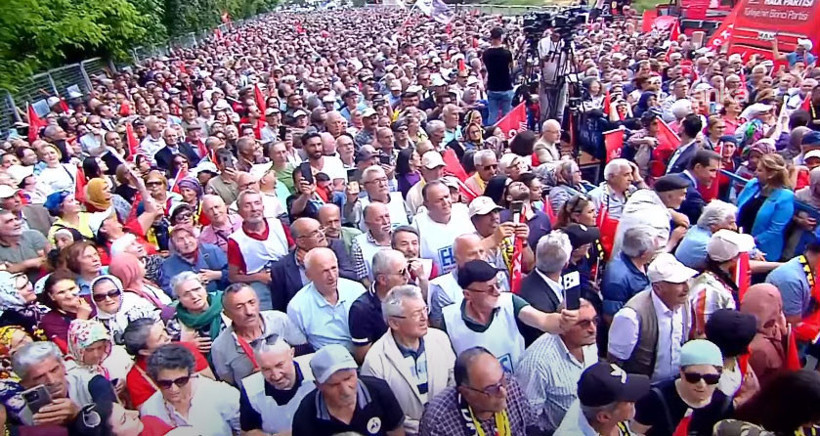 Özgür Özel'den asgari ücret ve emekliye zam talebi! CHP'den 14 yıl sonra Bayburt'ta miting