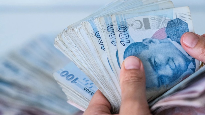 Emeklilerin gözü 5-6-7 Mayıs'ta! Hesaplara 16 bin 700 TL yatacak