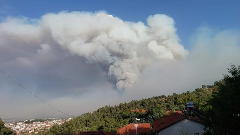 Orman yangını için zamanla yarış başladı! 6 köy tahliye edildi: 5 şüpheli gözaltında - Resim : 2