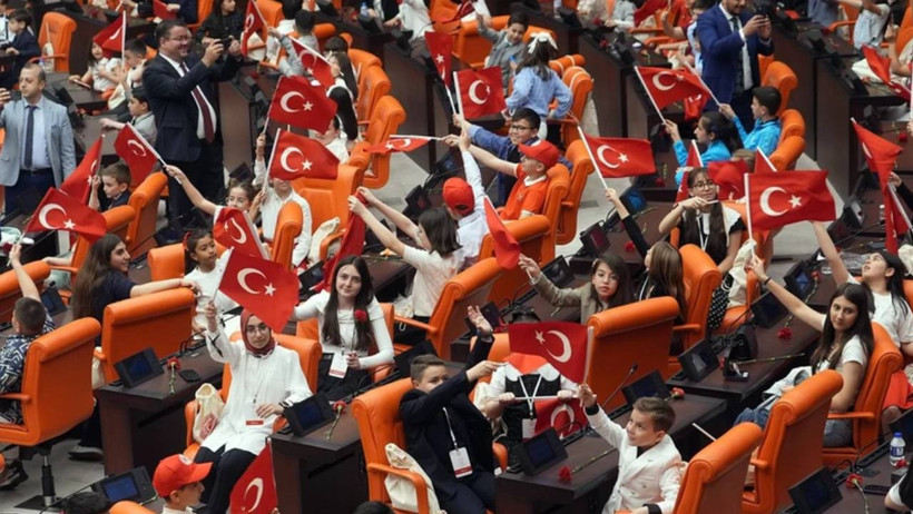 Meclis'e o sözleriyle damga vurdu: Sesimi duyurabiliyorsam bu Atatürk'ün mirası Cumhuriyet'in eseridir