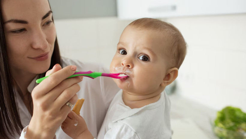 Bebek maması alanlar aman dikkat: Sahte bebek mamaları sağlığı olumsuz etkiliyor. Sahte bebek maması nasıl anlaşılır?