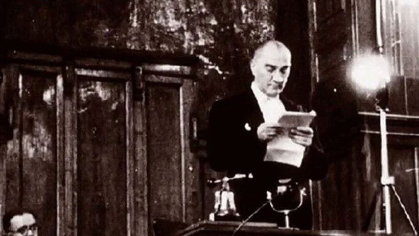 Kurtuluşun simgesi 19 Mayıs! Atatürk'ü Anma, Gençlik ve Spor Bayramı kutlu olsun! - Resim : 3