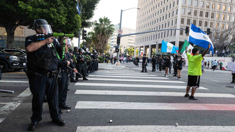 Los Angeles'ta sokağa çıkma yasağı ilan edildi! ABD'de gerilim tırmanıyor, protestolar 10 şehre yayıldı