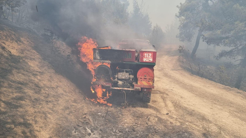 Türkiye'nin ciğeri yanıyor! Sakarya'da orman yangını: Alevler mahalleleri sardı, tahliyeler başladı
