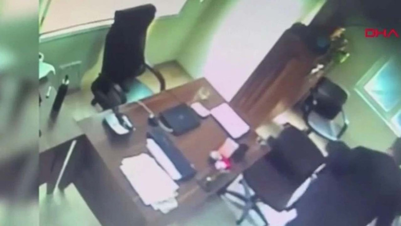 Beylikdüzü'nde 18 vergi müfettişine operasyon! Rüşvet pazarlığı anbean kameraya yansıdı