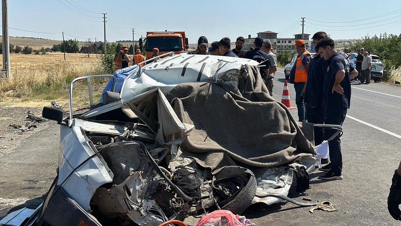 Otomobil kazasında feci son! Baba ve kızı yürekleri yaktı - Resim : 2