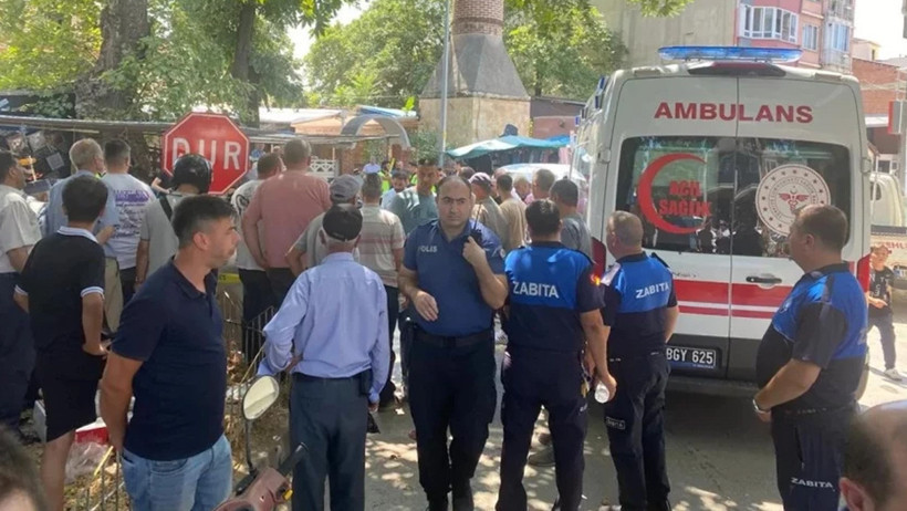 Cami bahçesine kan aktı! Gözünü kırpmadan çıkanlara ateş açtı - Resim : 2