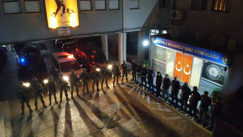 10 DEAŞ şüphelisi tutuklandı