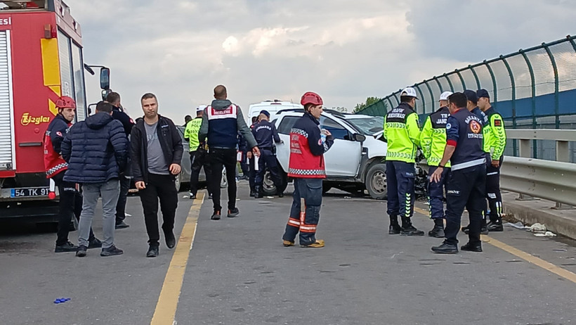 Jandarma aracı otomobille çarpıştı: Faciada şehitlerimiz var...