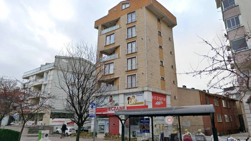 Gebze'de 7 katlı bina çöktü: İki kişinin cansız bedenine ulaşıldı, bir kişi sağ çıkarıldı - Resim : 7