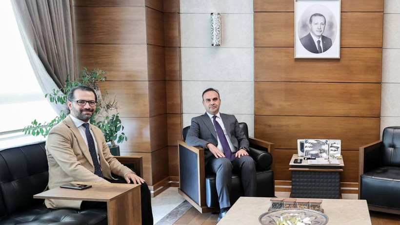 Bakan Kacır'a sordum: &ldquo;AK Parti d&ouml;neminde fabrikalar azaldı mı?&rdquo;