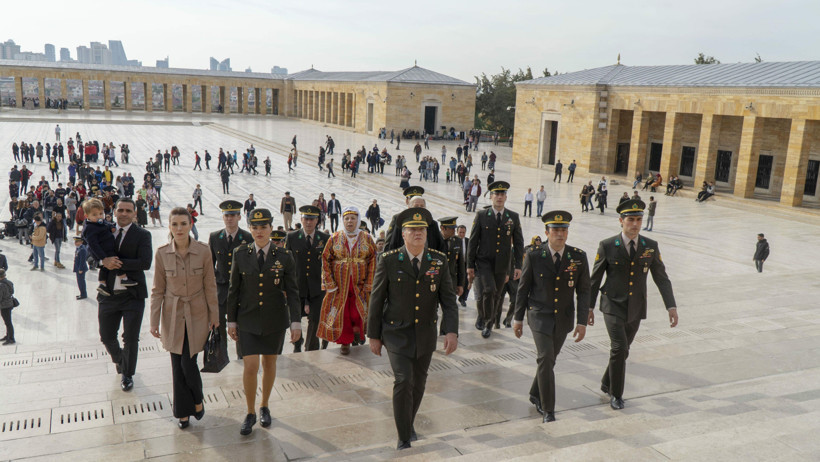Savaşçı'dan Atatürk'e saygı duruşu! - Resim : 5