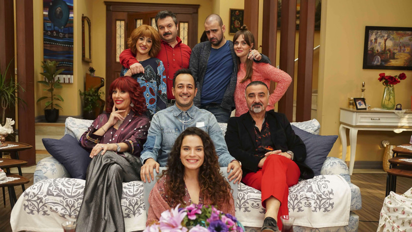 Jet Sosyete'nin erkekleri, dizinin kadınlarını anlattı! - Resim : 2