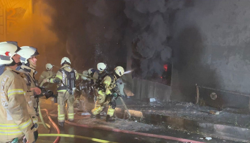 Matbaa deposunda korkutan yangın!