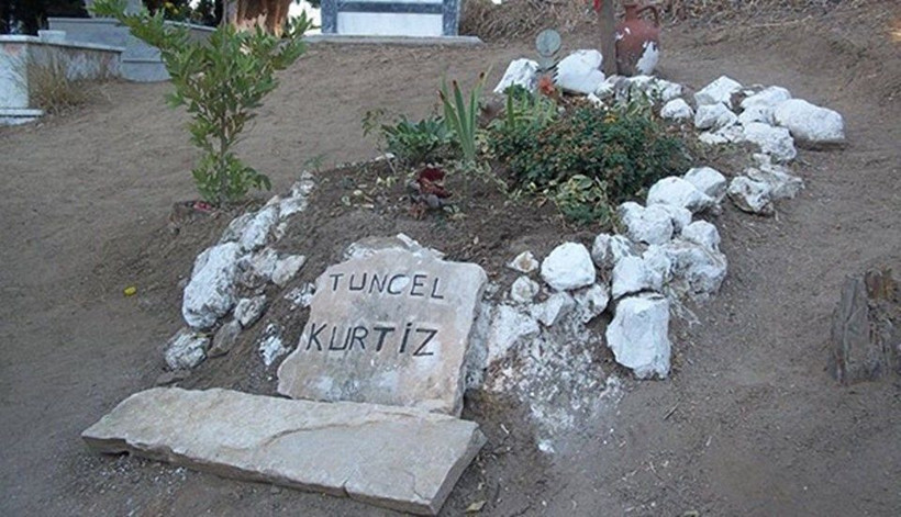Tuncel Kurtiz'in mezarı sahipsiz kaldı!