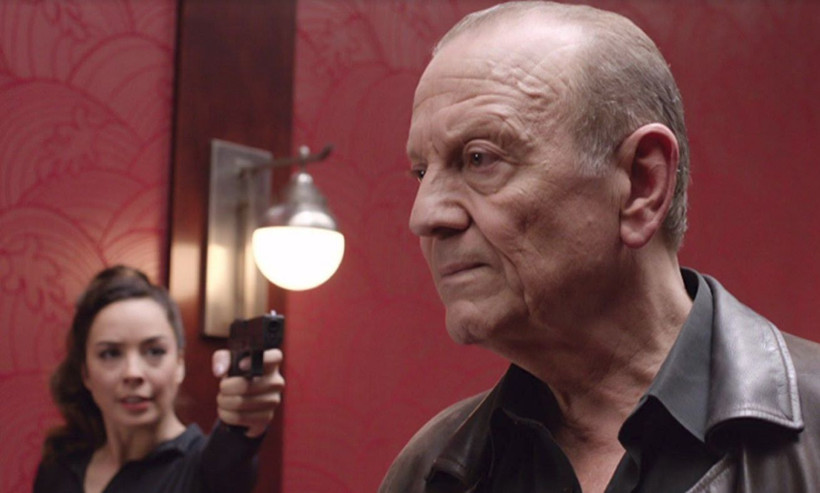 Azra Akın, Hollanda'da çekilen 'Beyefendi ve Usta' filminde hangi rolü canlandırdı? - Resim : 2