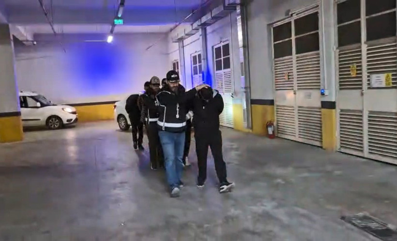 İş yerine kurşun yağdırdılar!