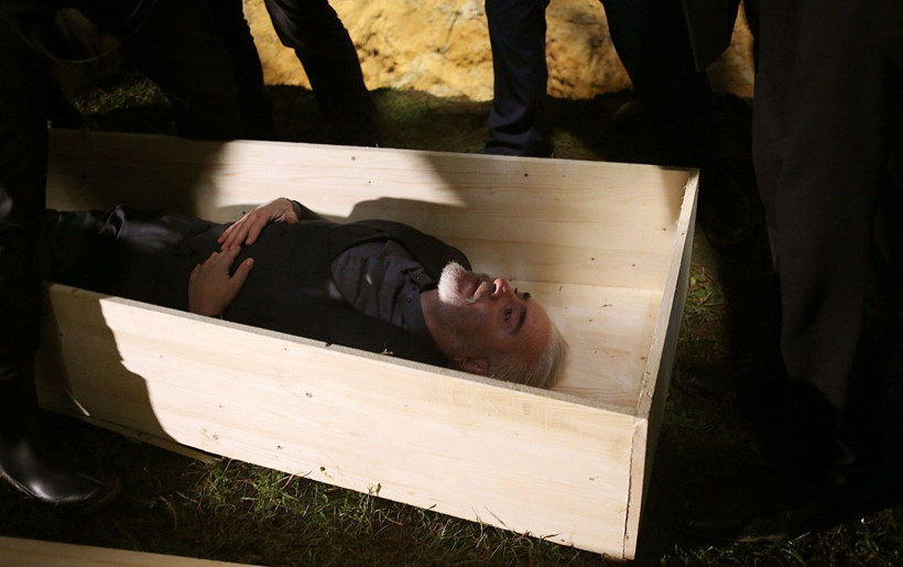 Uğur Yücel İçerde'nin setinde fenalaştı!