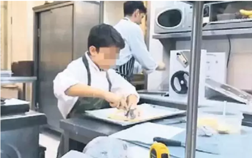 İtalyan şefin 14 yaşındaki oğluna bit pazarında bıçaklı saldırı