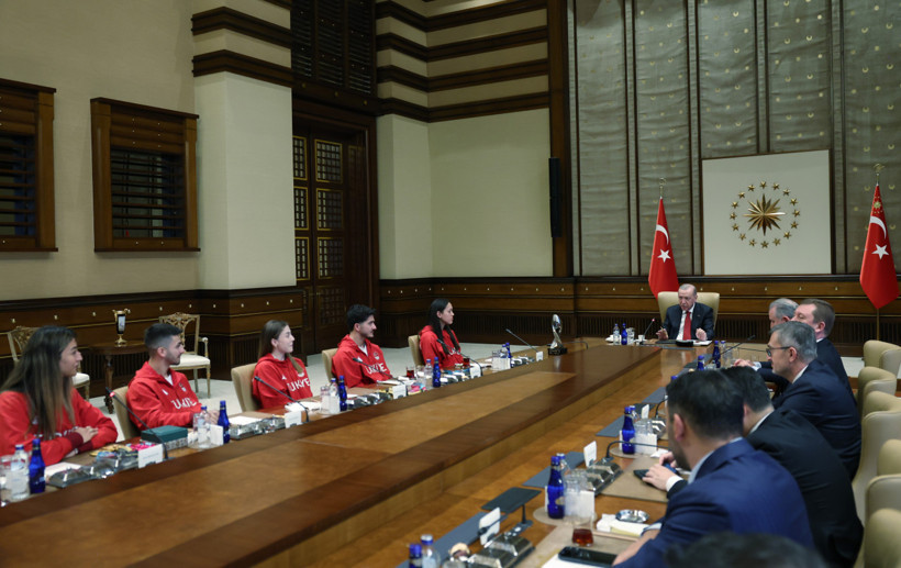 Cumhurbaşkanı Erdoğan, çeşitli branşlardan başarılı sporcuları kabul etti - Resim : 3