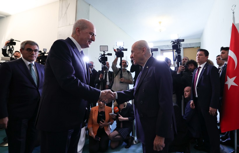 Terörsüz Türkiye sürecinde Meclis nasıl çalışacak? Numan Kurtulmuş'tan Devlet Bahçeli'ye ziyaret! İşte görüşme sonrasında yapılan açıklama