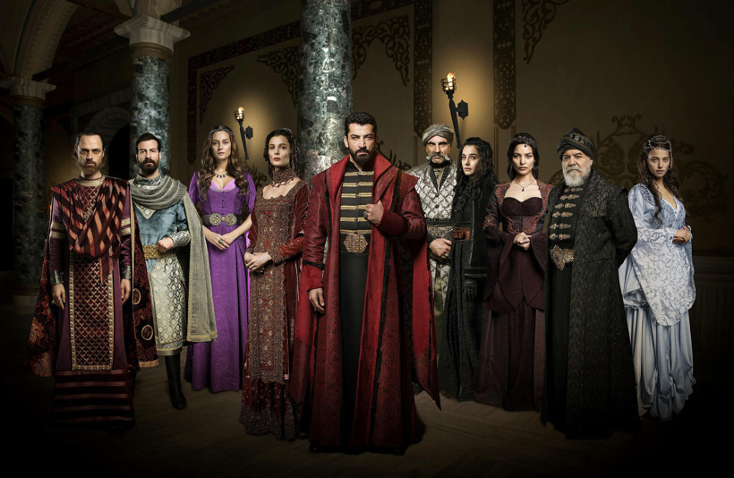 Mehmed dizisinin kadın oyuncuları kamera karşısına geçti!