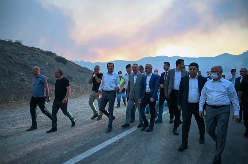 Muharrem İnce'nin "yürüyüş" eleştirisine Bakan Uraloğlu'ndan yanıt - Resim : 2