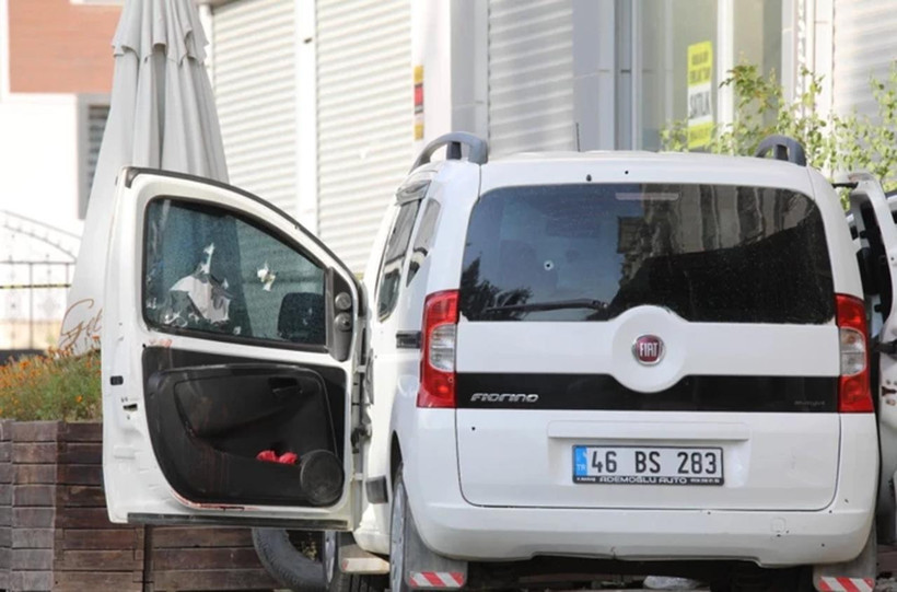 Van'da kanlı pusu: Kardeşler araç içinde öldürüldü