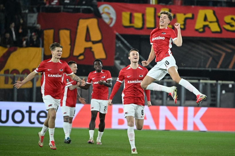 Hollanda'da soğuk duş! Galatasaray, AZ Alkmaar'a farklı mağlup oldu