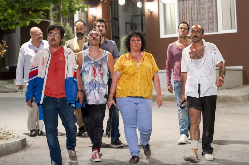 Cem Yılmaz ve Şahan Gökbakar 'Ölümlü Dünya'da hemfikir!