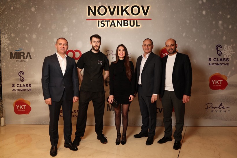 Boğazda görkemli davet! Cemiyet dünyası bu partide buluştu. Göz kamaştıran kolye Bülent Ersoy'dan - Resim : 2
