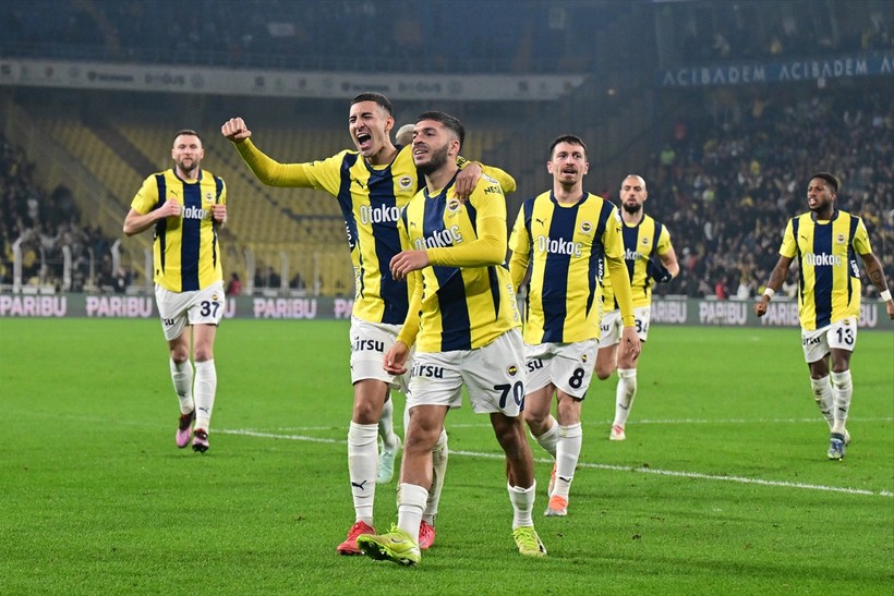 Youssef En-Nesyri atıyor, Fenerbahçe kazanıyor. Kasımpaşa karşısında üç gollü galibiyet - Resim : 2