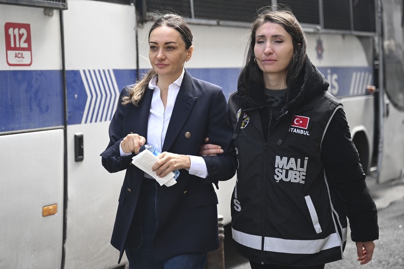 İBB'ye 2. dalga operasyonda yeni gelişme! 18 şüpheli serbest bırakıldı - Resim : 2