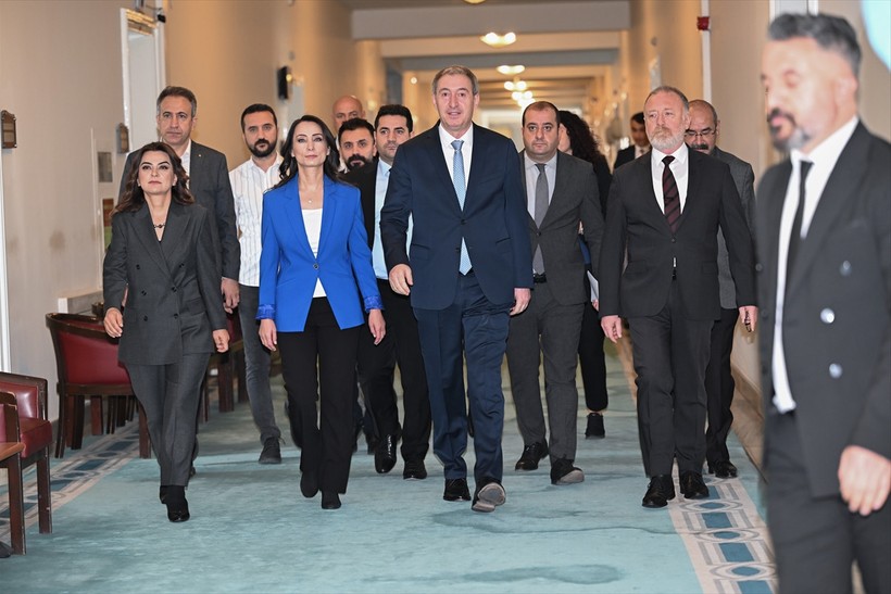 Meclis'te önemli zirve: Bahçeli, DEM Parti heyetiyle görüştü. AK Parti–DEM Parti görüşmesinin tarihi de netleşti - Resim : 2