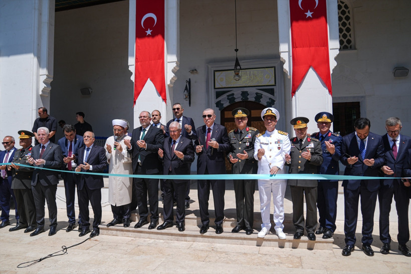 Cumhurbaşkanı Erdoğan 6 caminin açılışı yaptı: Selçuklu zarafeti taşıyor