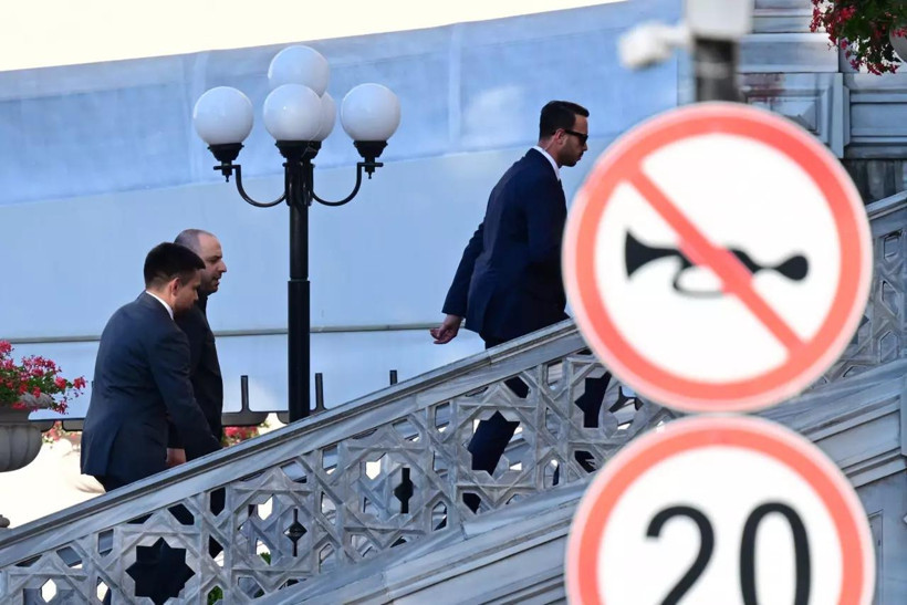 İstanbul'da kritik görüşme: Heyetler Çırağan Sarayı'na geldi, görüşme başladı - Resim : 2