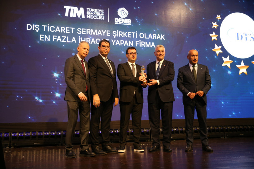 Ticaret Bakanı Ömer Bolat açıkladı! Yılın ikinci çeyreğinde yüzde 4,8 büyüdük