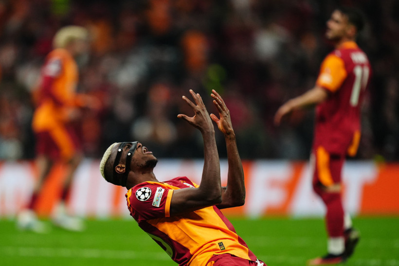 Aslan'dan tarihi zafer! Galatasaray İngiliz devi Liverpool'u devirdi