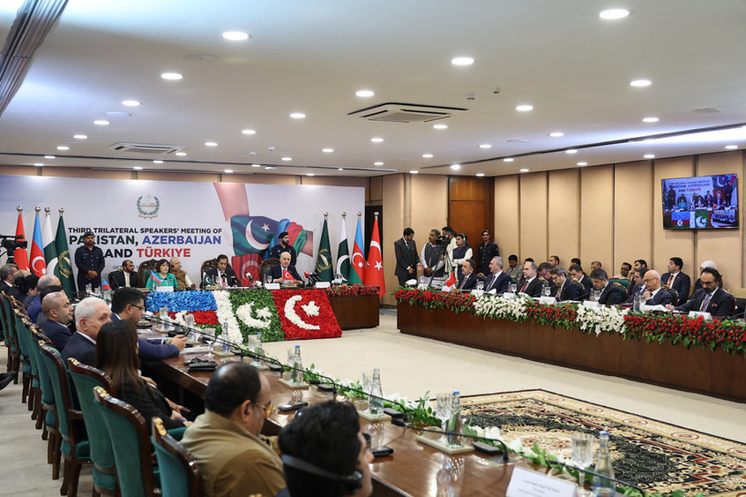 TBMM Başkanı Kurtulmuş'tan Gazze'deki ateşkese ilişkin açıklama: Filistinli kardeşlerimizin yaralarının sarılmaya başlanması en büyük temennimizdir