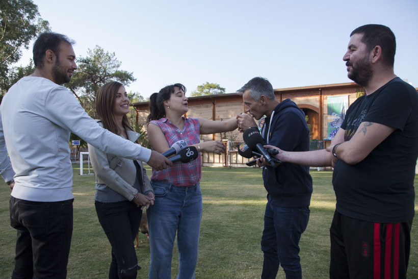 'Kadın erkek farketmez, gülmek çok güzel!' - Resim : 2