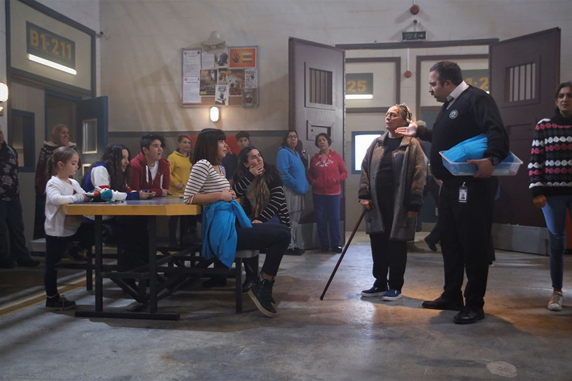 Avlu dizisine bomba transfer! Hangi usta oyuncu kadroya katıldı? - Resim : 3