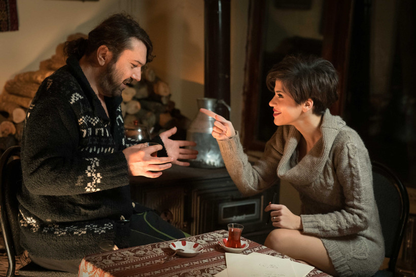 Aydilge ve Halil Sezai 'Aşk Yüzünden' yan yana!