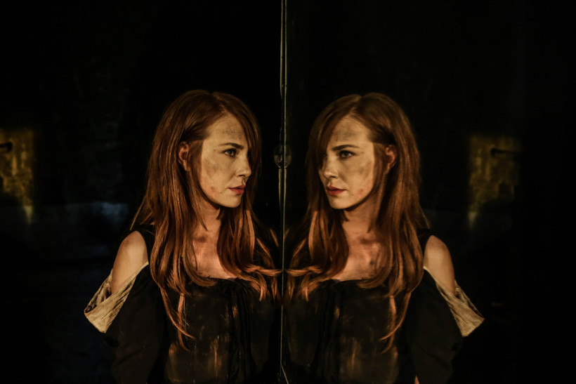 Elçin Sangu 'Mia' karakteriyle çok konuşulacak! - Resim : 2